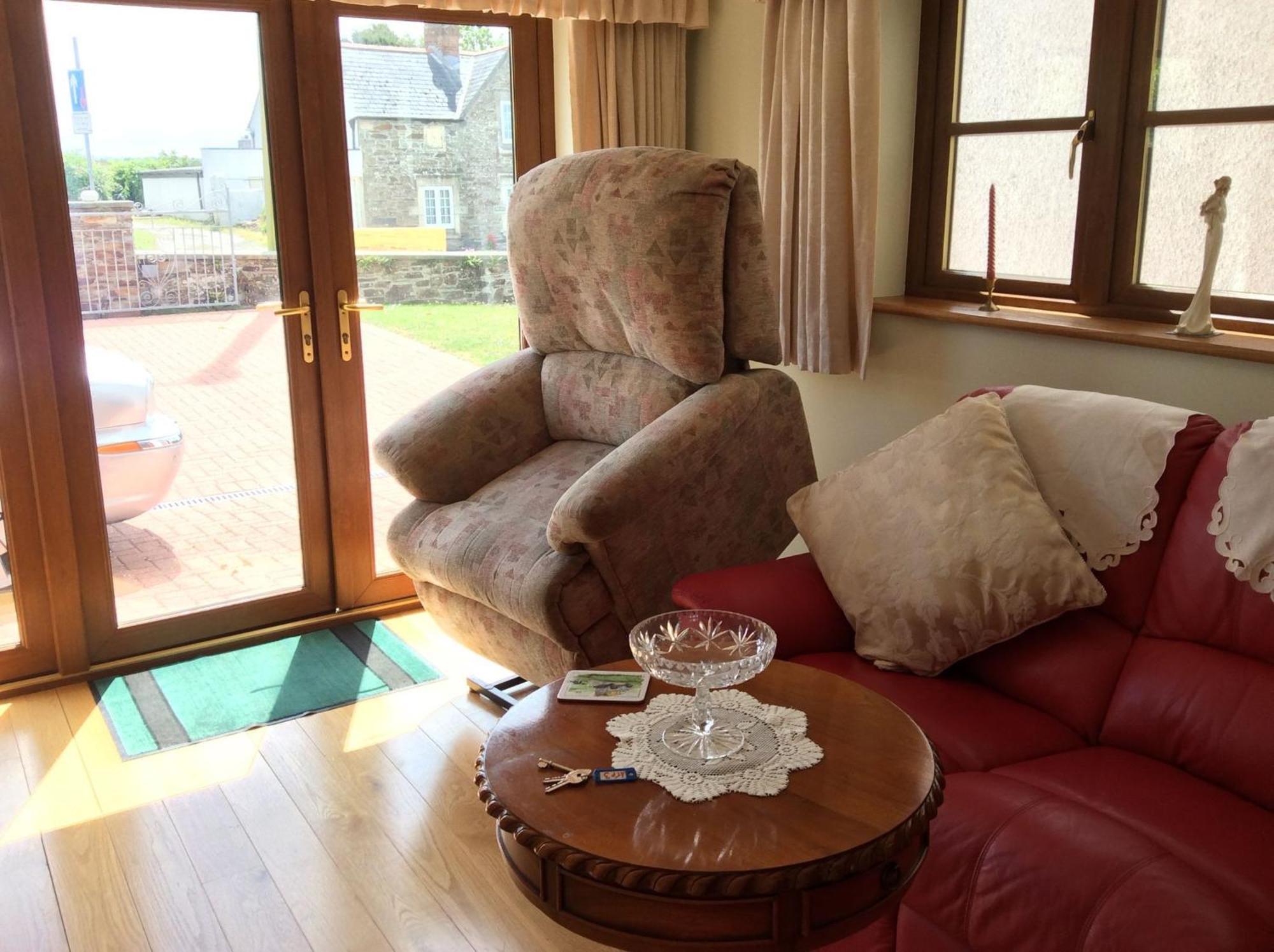 Room In Apartment - Bluebell Apartment Suite With Separate Lounge Area Truro Buitenkant foto